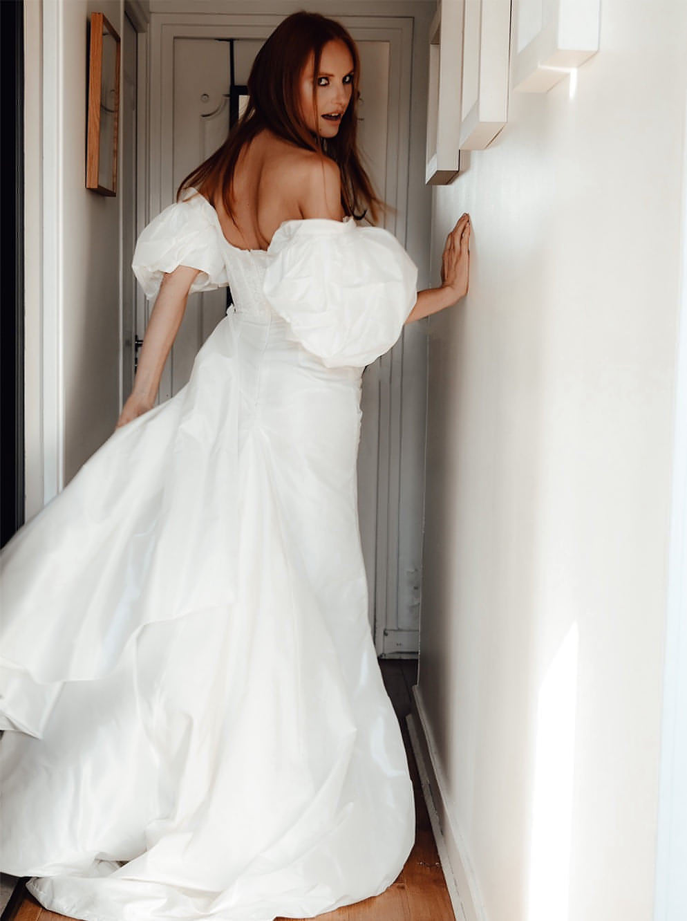 Robe bustier manches bouffantes en soie THAÎS