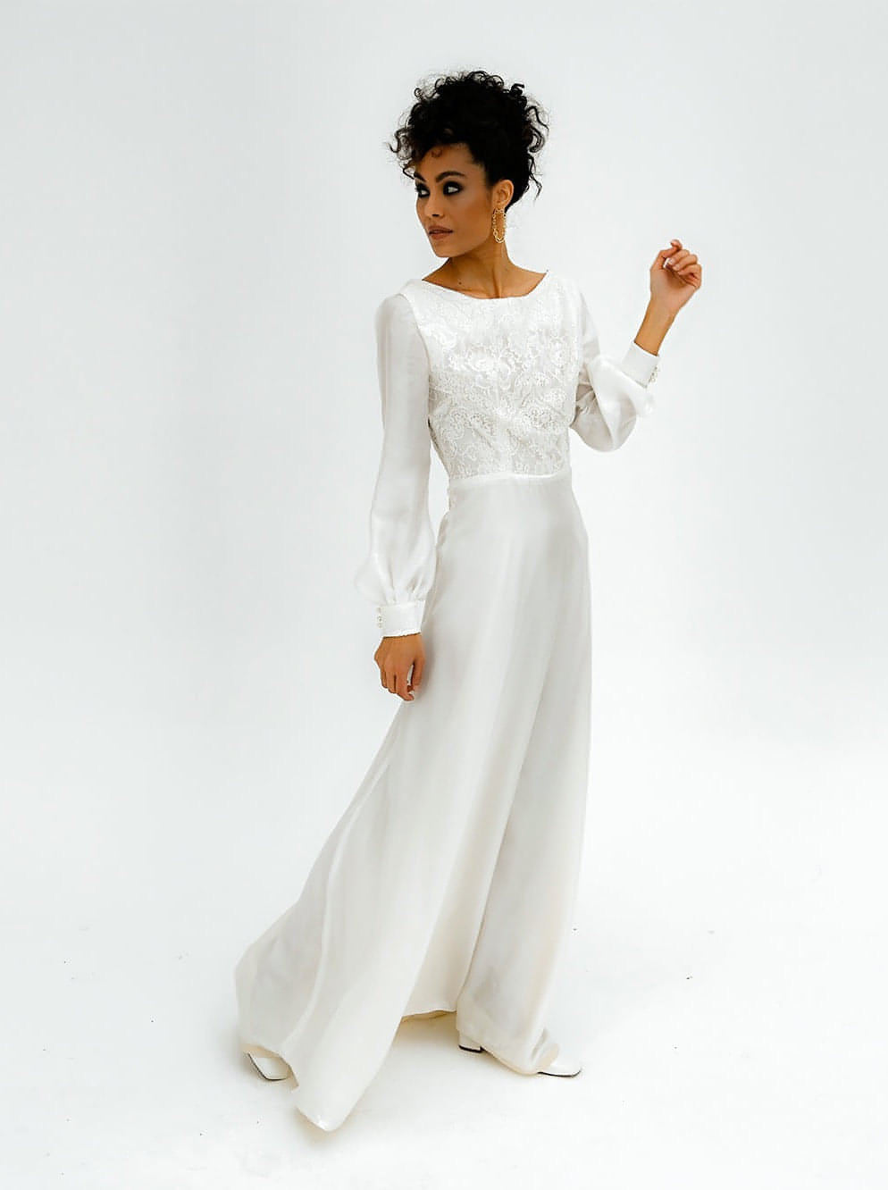 Isabella long-sleeved silk wedding dress