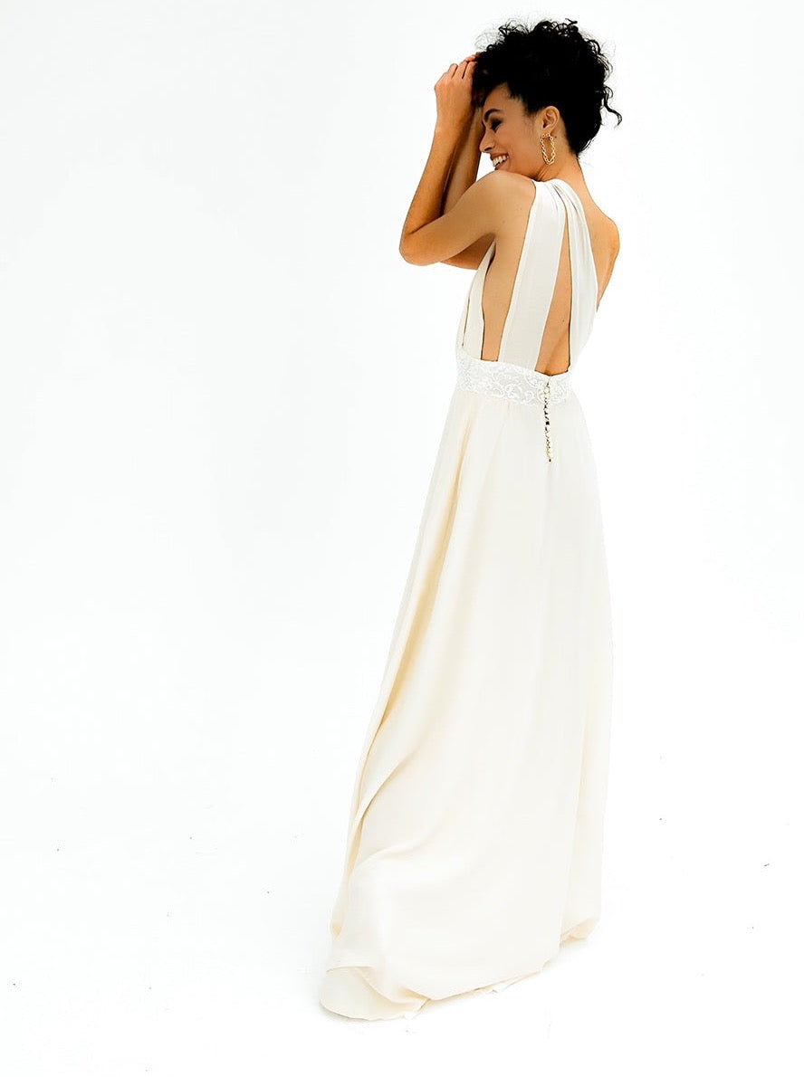 Robe de mariée drapée en soie JULIANA